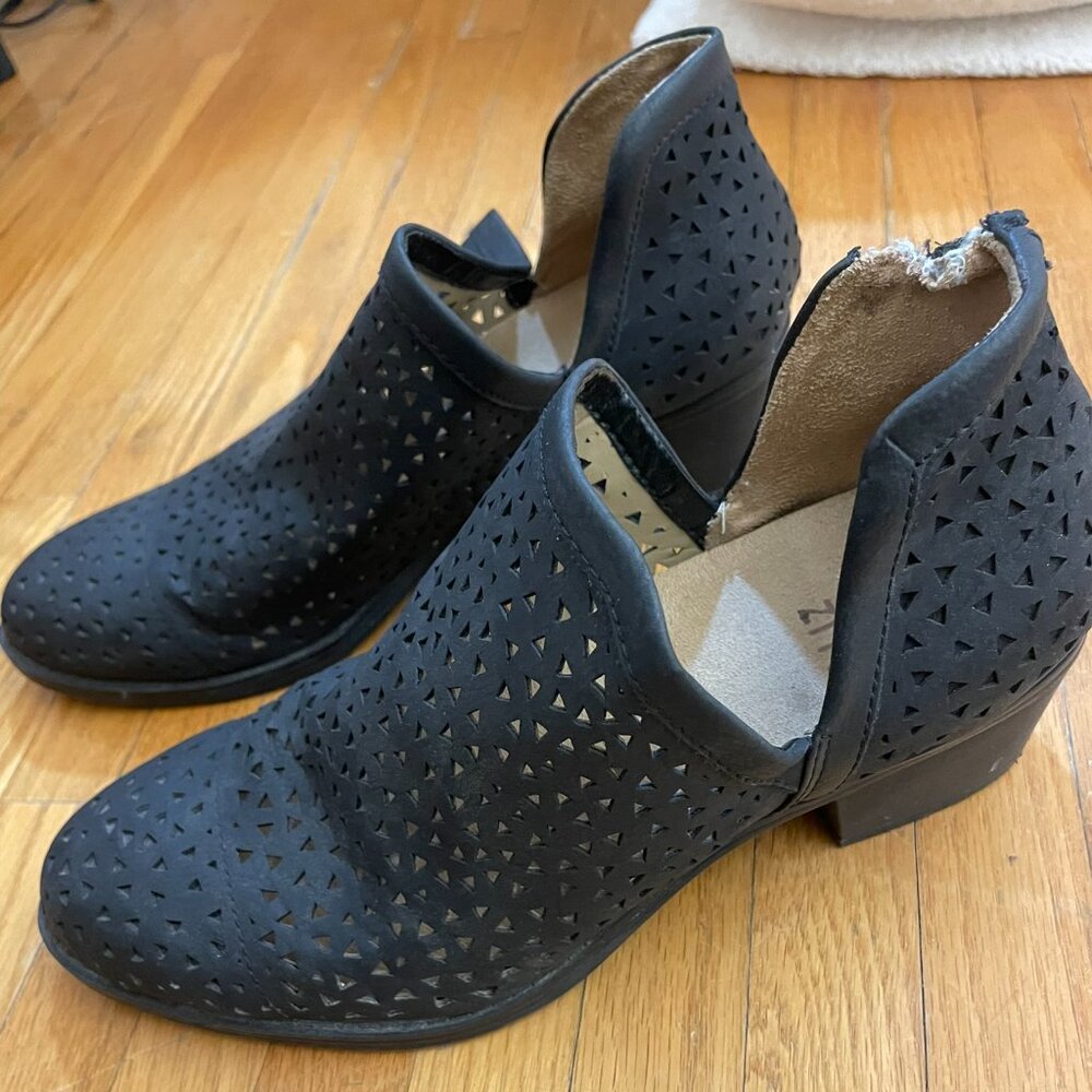 Naturalizer leather booties